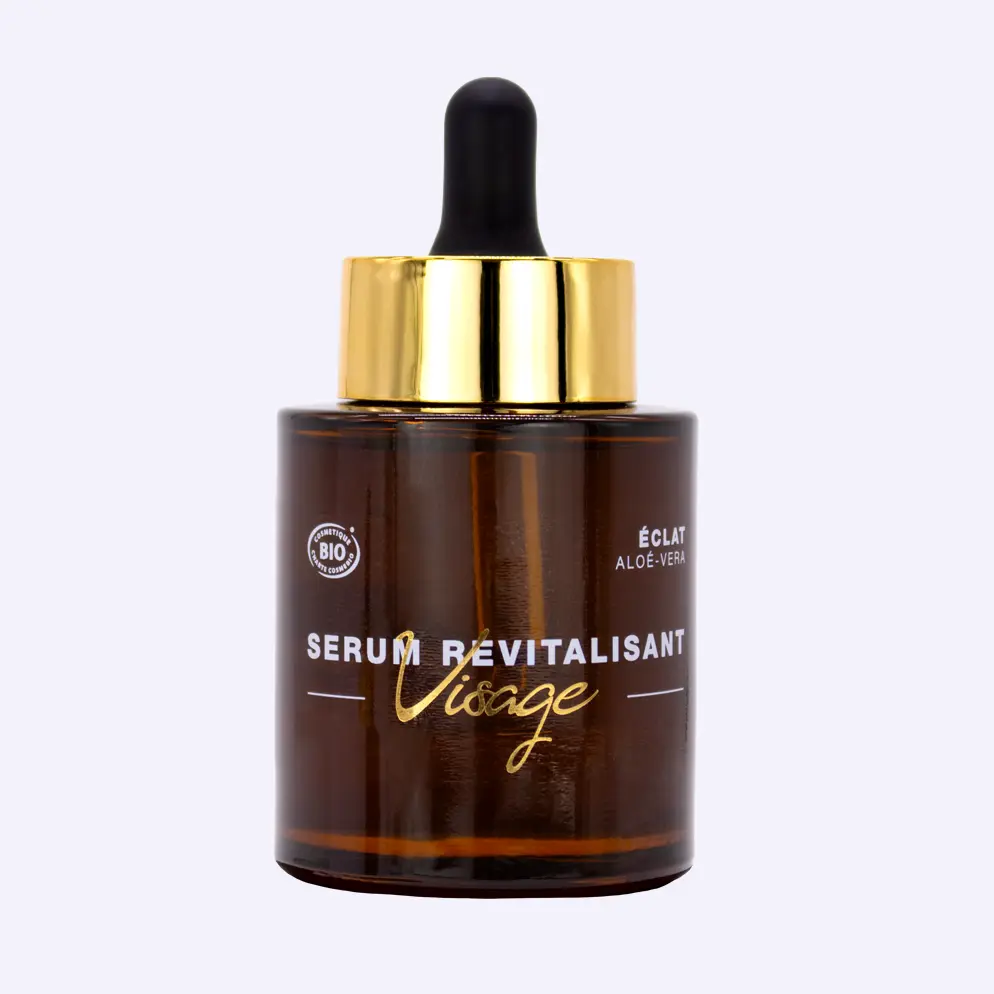 Un bouteille de sérum revitalisant